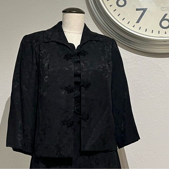 Vintage Black Asian Women's Dress Set - Picture 5 of 8